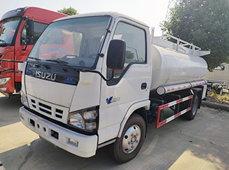 Isuzu 5 m³camión aspirador de aguas residuales