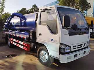 Isuzu 5 m³ camión aspirador de aguas residuales