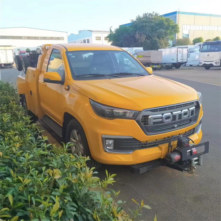 Foton 4x4 Drive Pickup Wrecker left